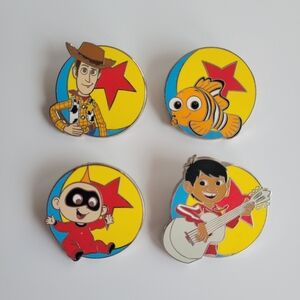 Disney Pixar Pin Set